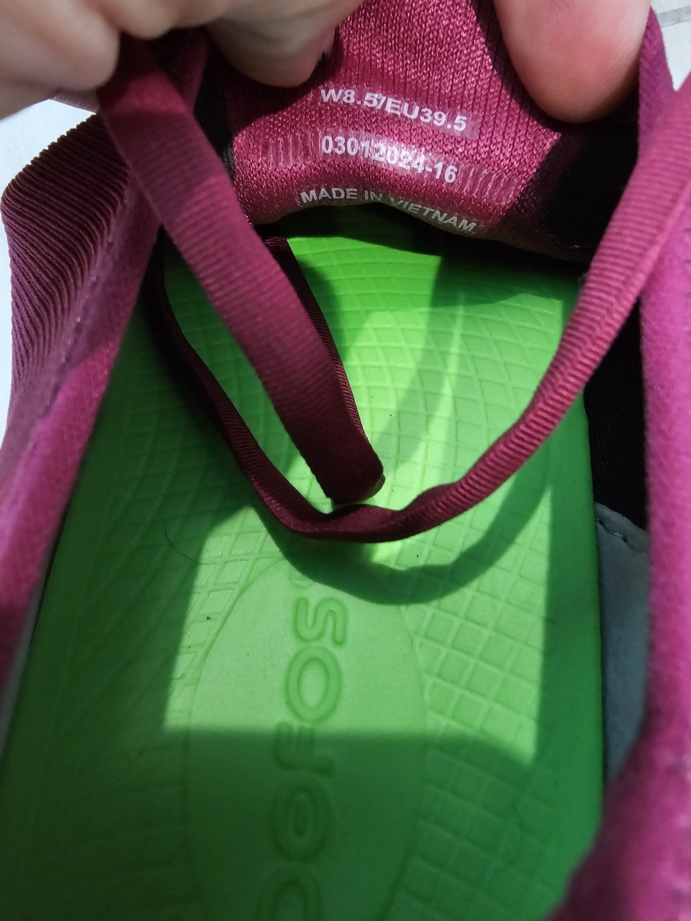 OOFOS Women’s Burgundy Recovery Comfort Sneakers Size 8.5 - Picture 6 of 6